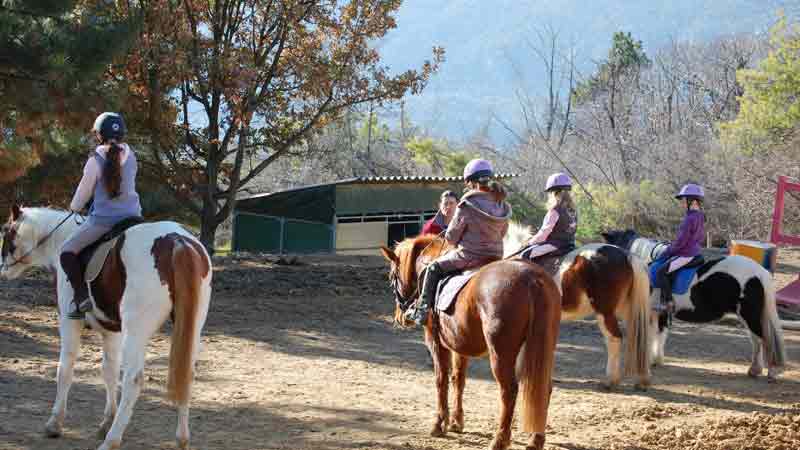 ballade a poney pour enfants